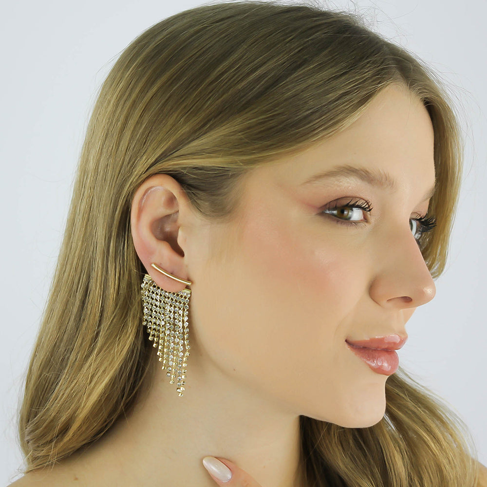 Brinco Strass Estrelar com design elegante e cristais da coleção Aura Alvorecer