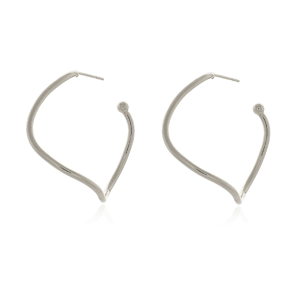 Brinco Argola Torcida Zênite com design torcido banhado a ouro da coleção Aura Alvorecer