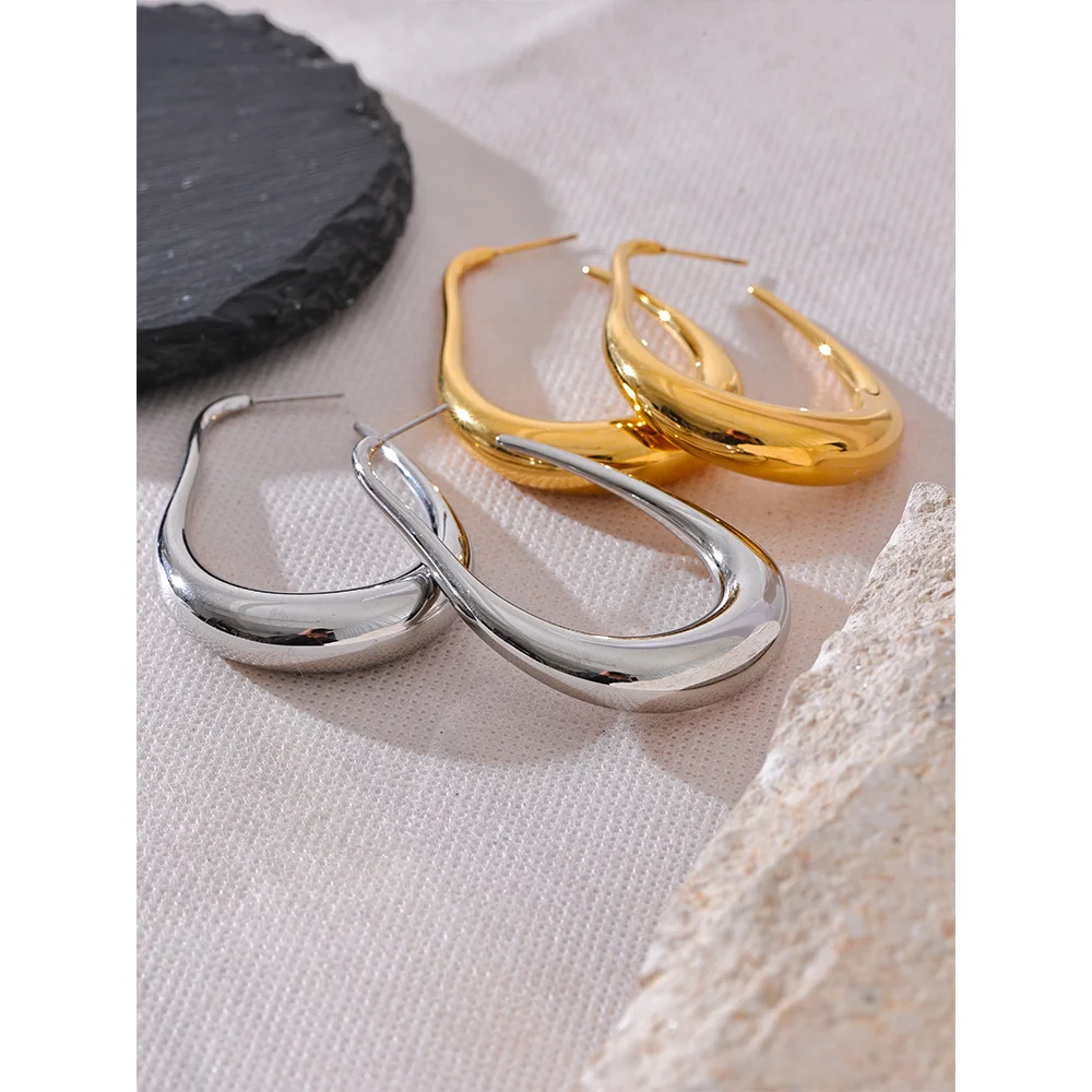 https://auracrystal.com.br/products/brinco-juno-banhado-em-ouro-18k-auramirage%C2%AE