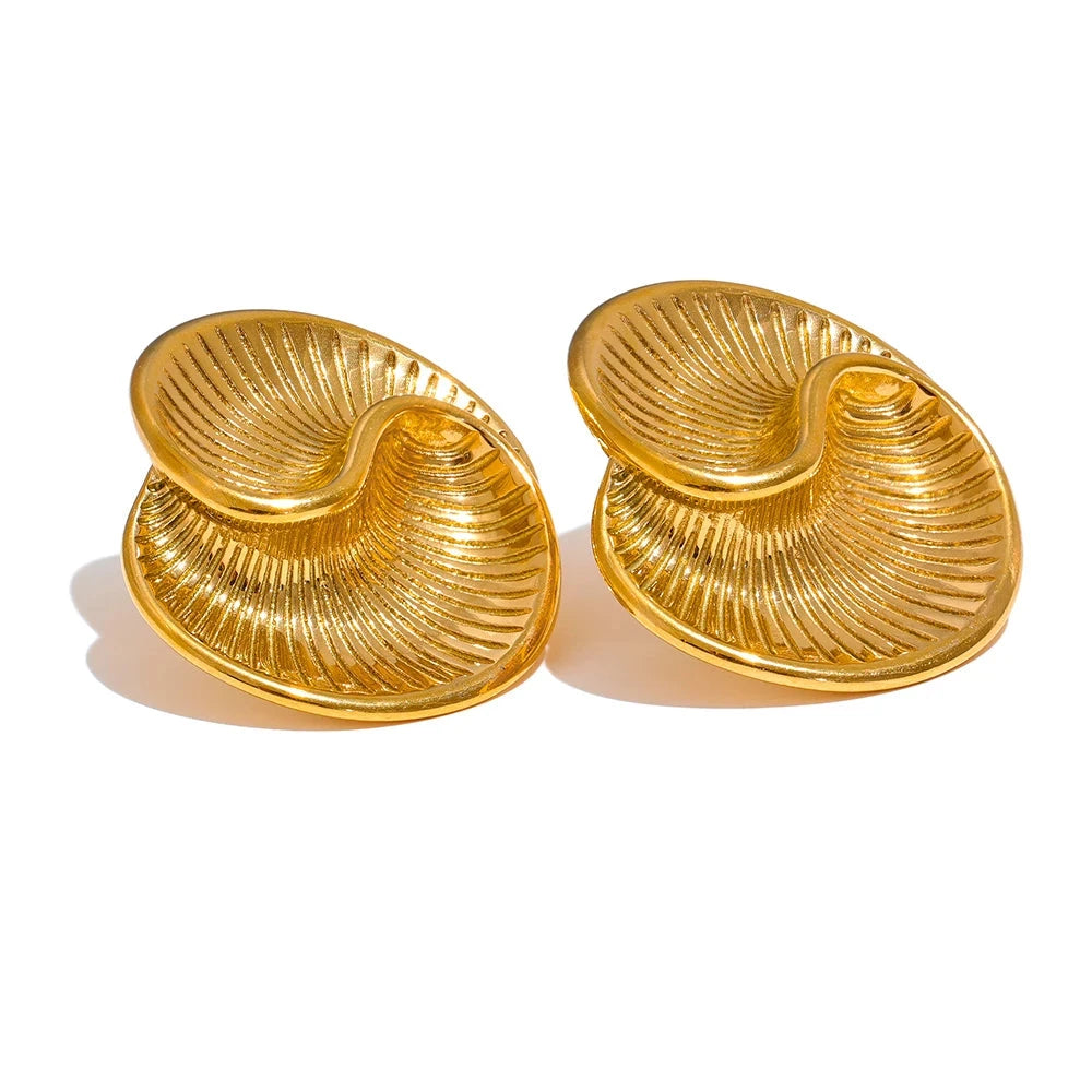 Brinco Ondra Banhado em Ouro 18K - AuraMirage®