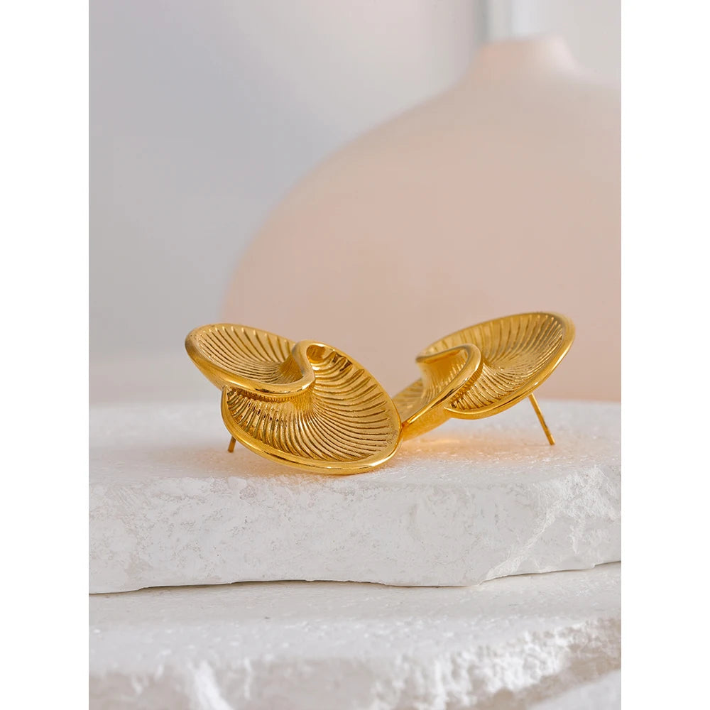 Brinco Ondra Banhado em Ouro 18K - AuraMirage®