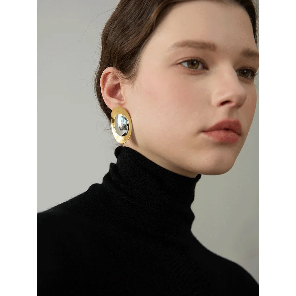 Brinco Luno Banhado em Ouro 18K - AuraMirage®