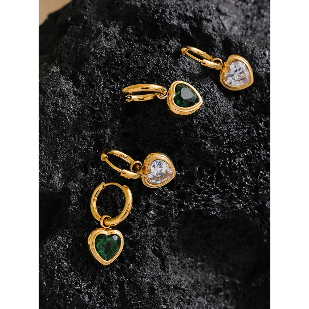 https://v9fg5f1n7f46m8jx-69724242170.shopifypreview.com/products/brinco-celestia-com-detalhe-em-zirconia-banhado-em-ouro-18k-auramirage%C2%AE?_pos=1&_psq=celesti&_ss=e&_v=1.0