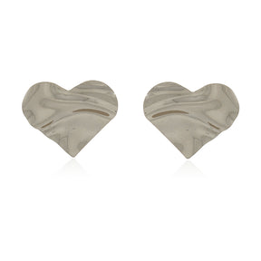 Brinco Vitral banhado a ouro e diamante com design martelado