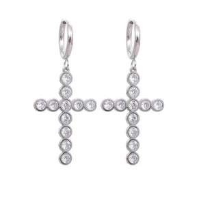 https://auracrystal.com.br/products/brinco-ondara-com-detalhe-em-zirconia-banhado-em-ouro-18k-auramirage%C2%AE?_pos=1&_psq=ondara&_ss=e&_v=1.0