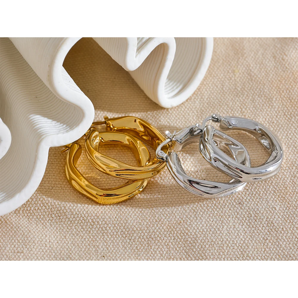 Brinco Mira Banhado em Ouro 18K - AuraMirage®