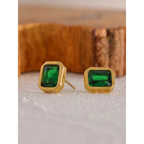 https://auracrystal.com.br/products/brinco-eclipsa-com-detalhe-em-zirconia-banhado-em-ouro-18k-auramirage%C2%AE?_pos=1&_psq=eclipsa&_ss=e&_v=1.0