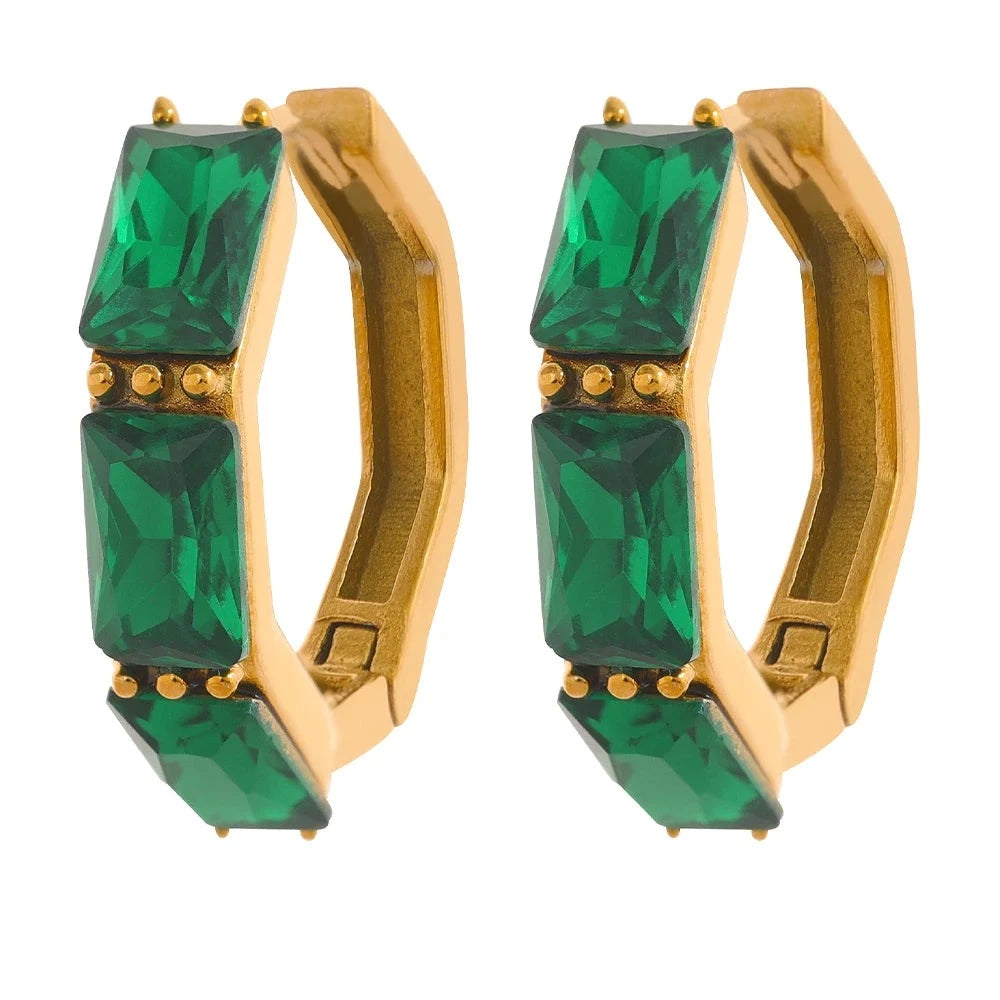 https://auracrystal.com.br/products/brinco-seraphine-com-detalhe-em-zirconia-banhado-em-ouro-18k-auramirage%C2%AE?_pos=1&_psq=seraphine&_ss=e&_v=1.0
