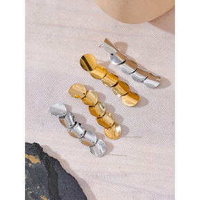 Brinco Cascade Banhado em Ouro 18K - AuraMirage®