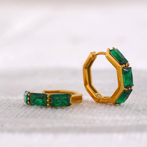 https://auracrystal.com.br/products/brinco-seraphine-com-detalhe-em-zirconia-banhado-em-ouro-18k-auramirage%C2%AE?_pos=1&_psq=seraphine&_ss=e&_v=1.0