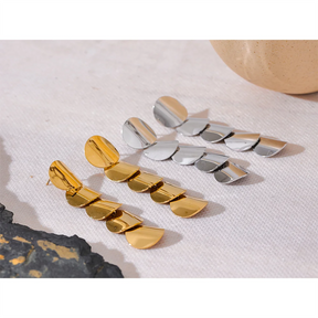 Brinco Cascade Banhado em Ouro 18K - AuraMirage®